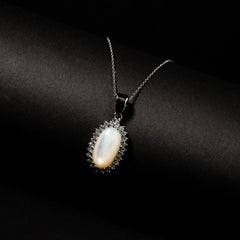 motherofpearl neclace made in silver